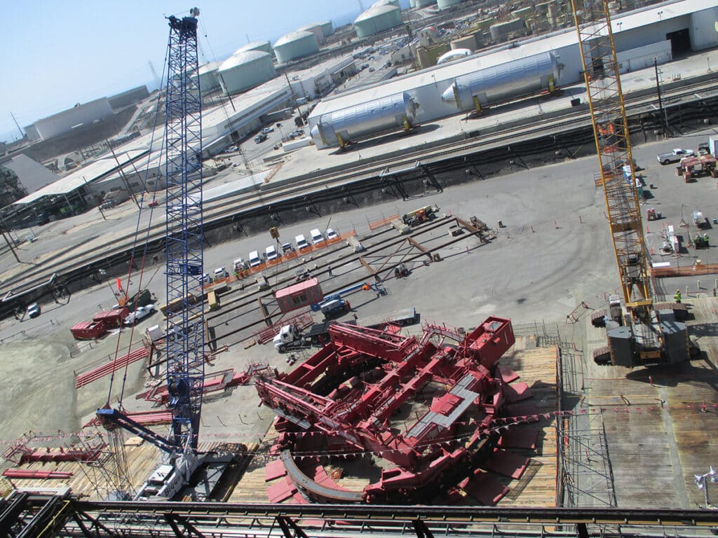 Construction the platform for the crane